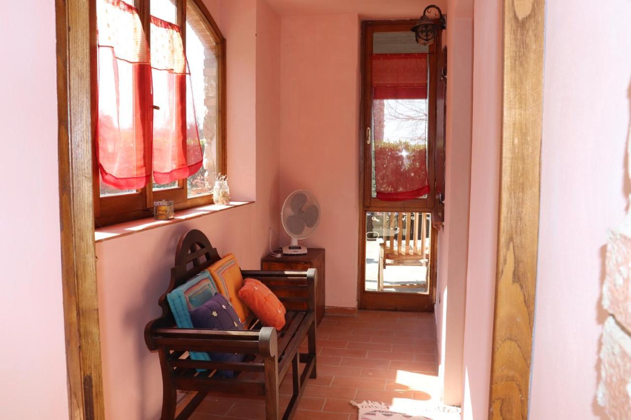 B&B Casale Roshlee Gualdo Cattaneo Extérieur photo