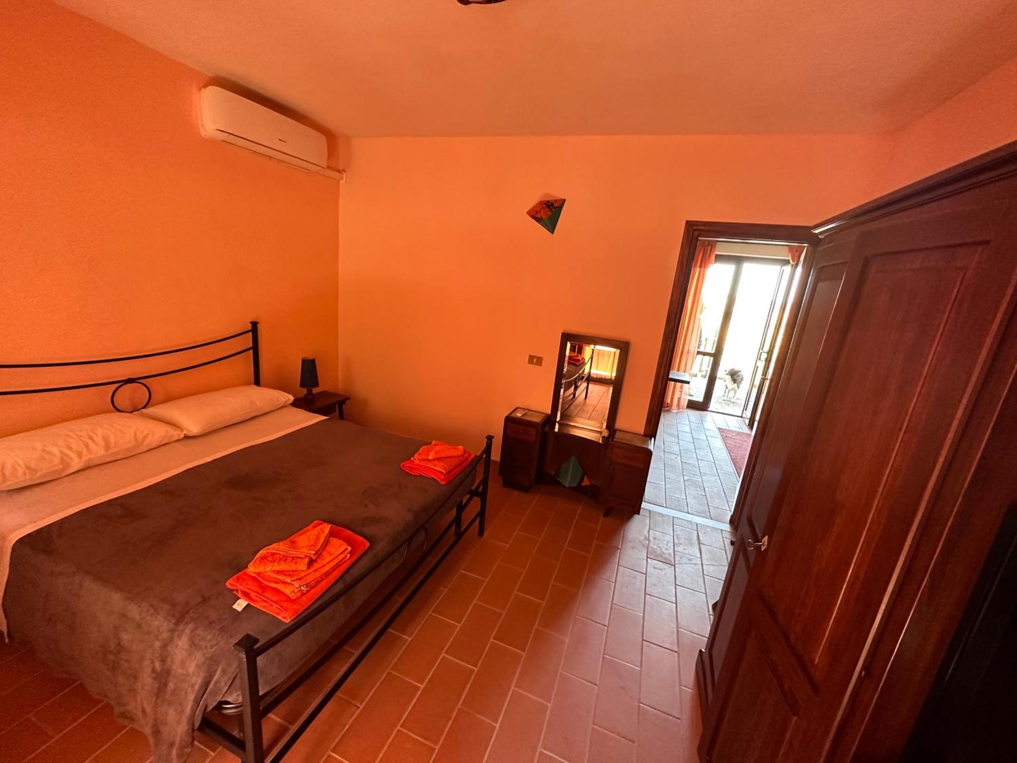 B&B Casale Roshlee Gualdo Cattaneo Extérieur photo